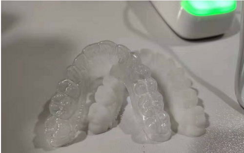 3D打印技术在牙科义齿领域中牙套制作的应用是怎样的呢?(图3) 3D打印技术在牙科义齿领域中牙套制作的应用是怎样的呢?(图3)